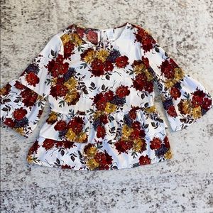 Floral blouse bell sleeve time & tru size small
